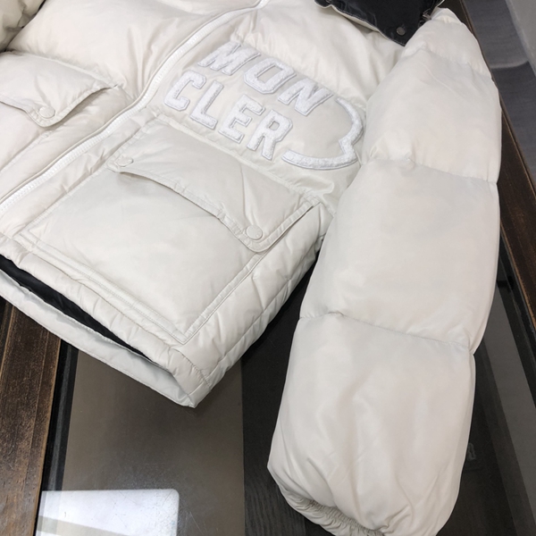 ハイクオリティダウンジャケット素材ディテール